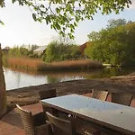Huus An't Gracht 펜션 *
